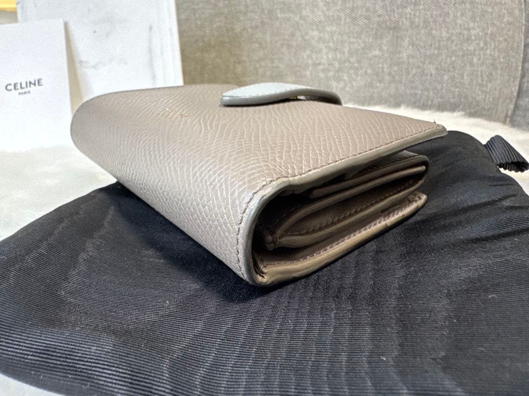 CELINE セリーヌ スモールストラップウォレット ペブル ミネラル