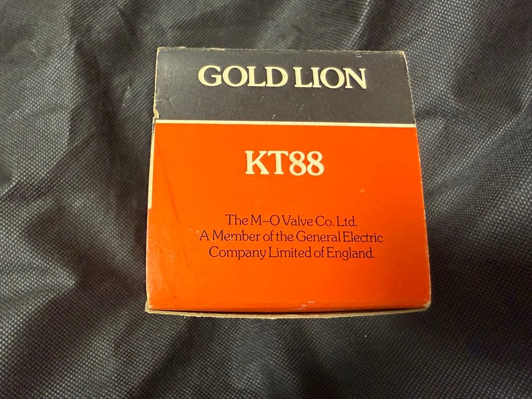 C*s様 イギリス製GOLD LION KT88 真空管2本 1本は箱なし