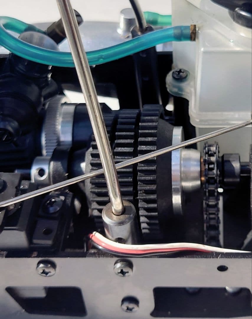 爆速仕様！京商 1/8 GP 4WDモンスタートラック 28エンジン ロトスタ付