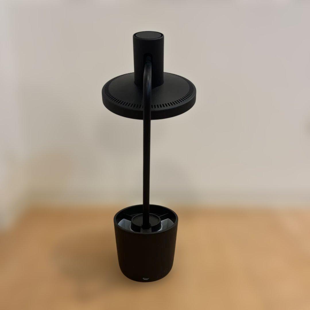 バルミューダ　デスクライト