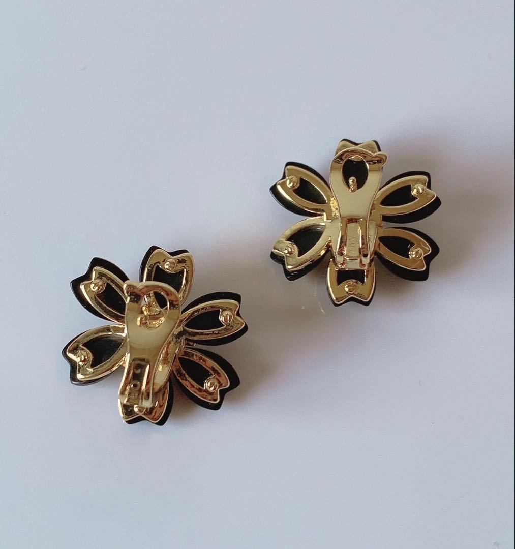 YG ブラックフラワー ダイヤ クリップピアス