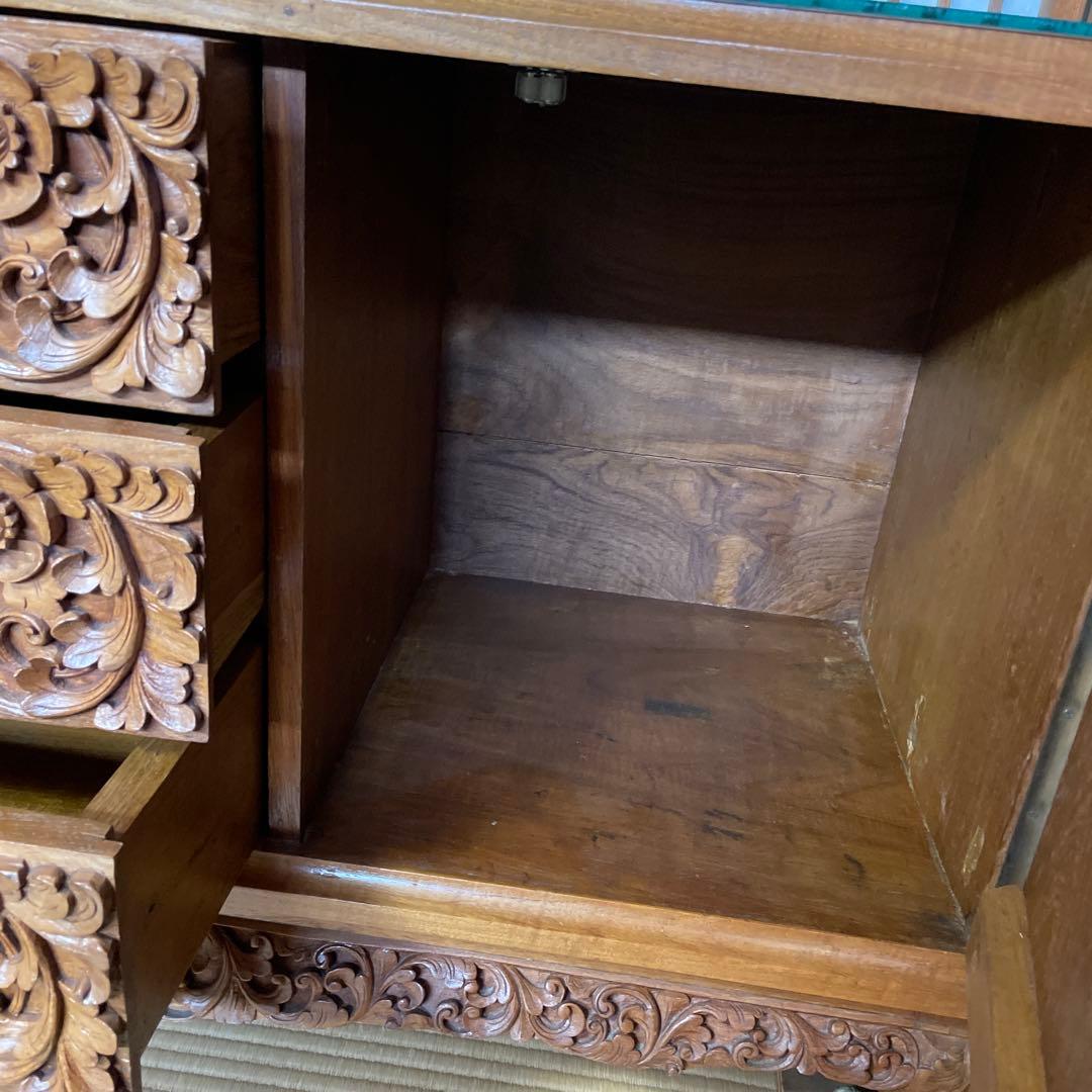 木彫り装飾のキャビネット　インドネシア　オーダーメイド