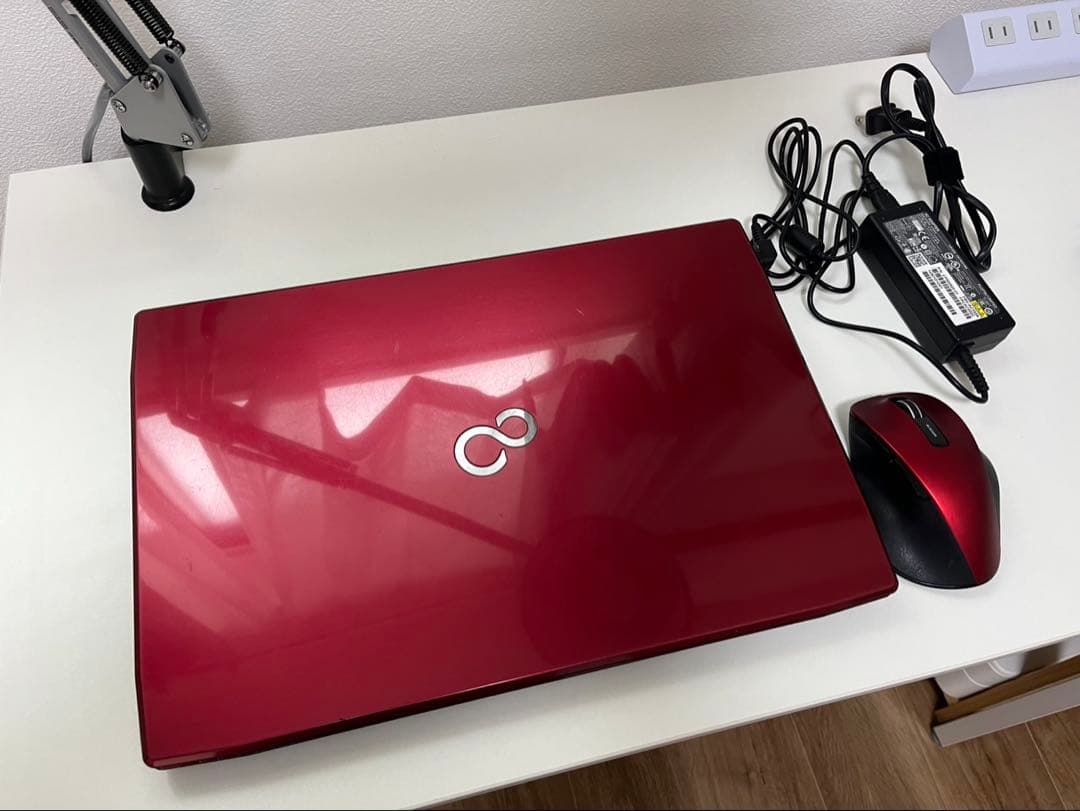 Windowsノート本体 FUJITSU LIFEBOOK AH53/R FMVA53RR