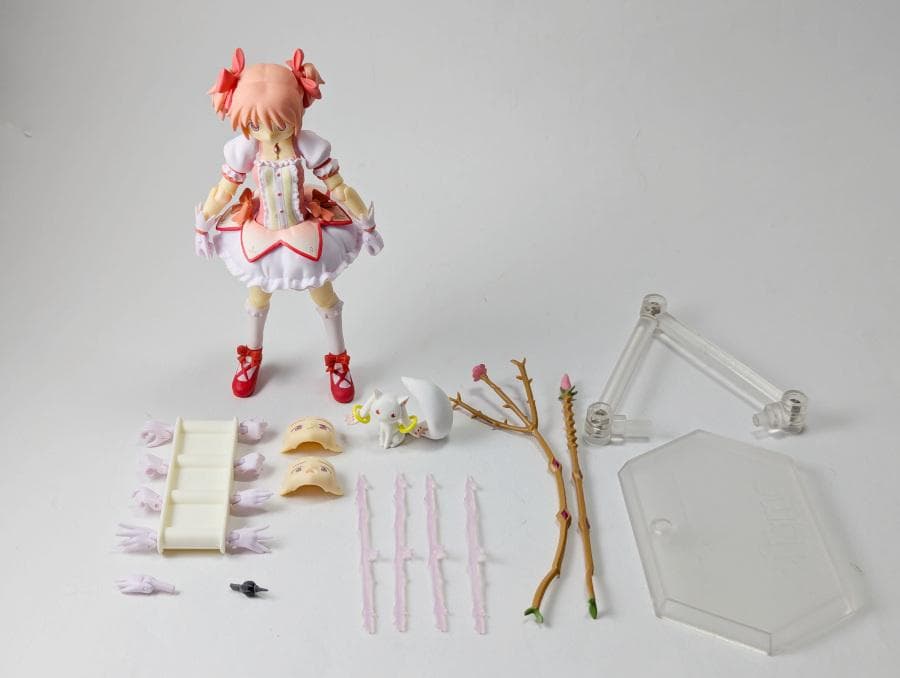 figma 魔法少女 まどか☆マギカ 鹿目まどか 2種セット 制服 ＆ 魔法少女