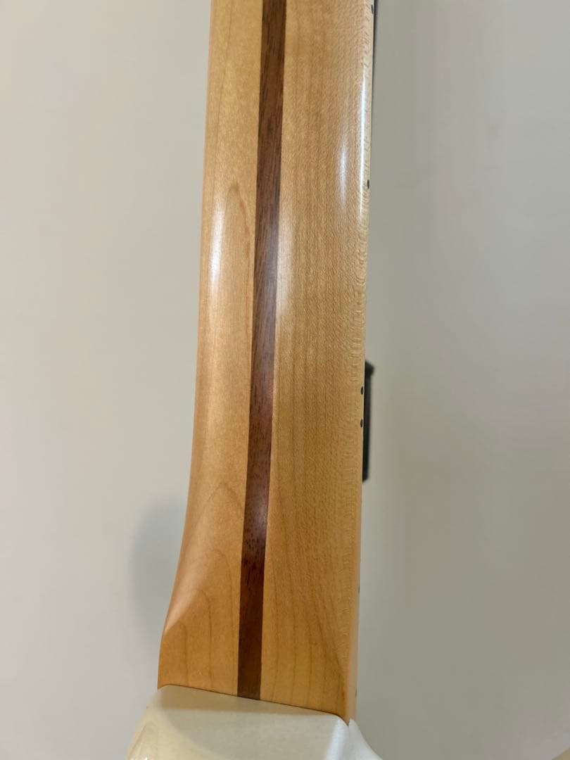 美品 送料込み フェンダー デラックスストラト HSS パール