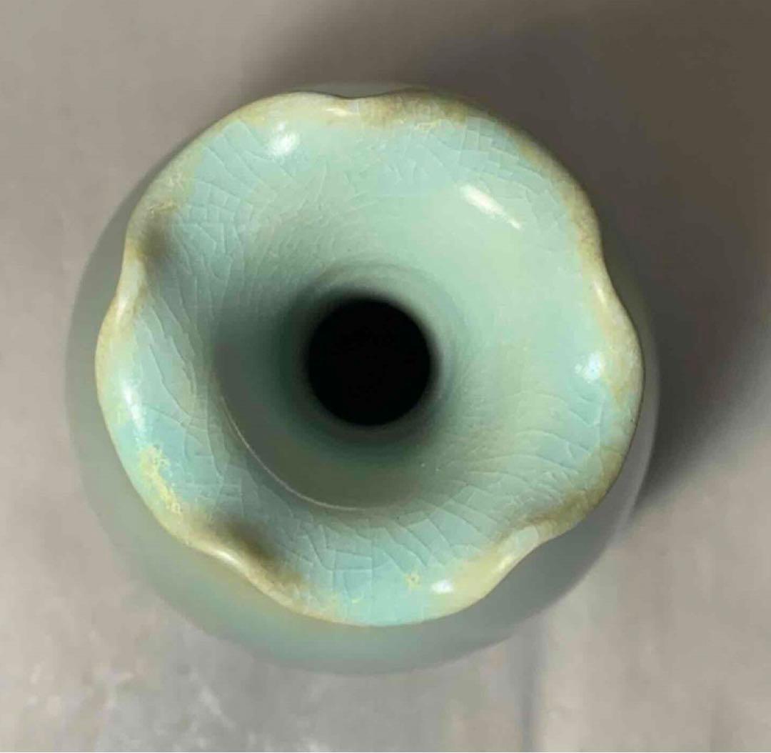 中国 輪花口肩衝瓶　u6230952