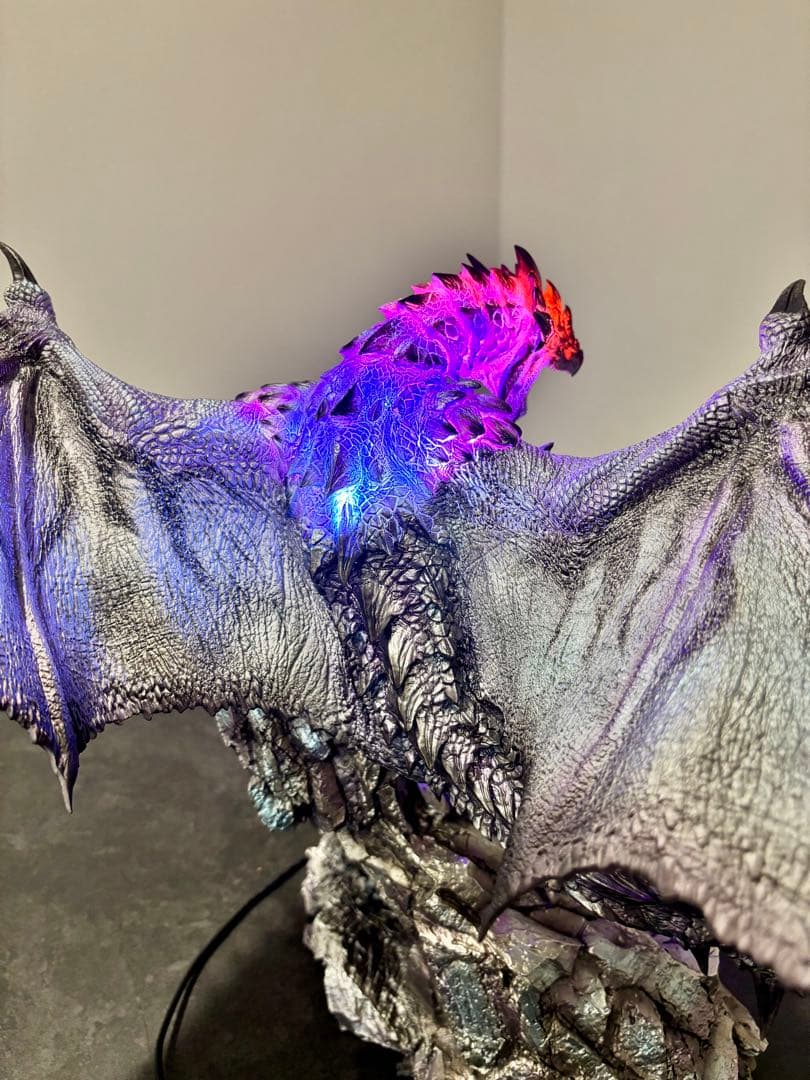 モンスターハンター フィギュア ガレージキット リオレウス希少種 LED発光あり