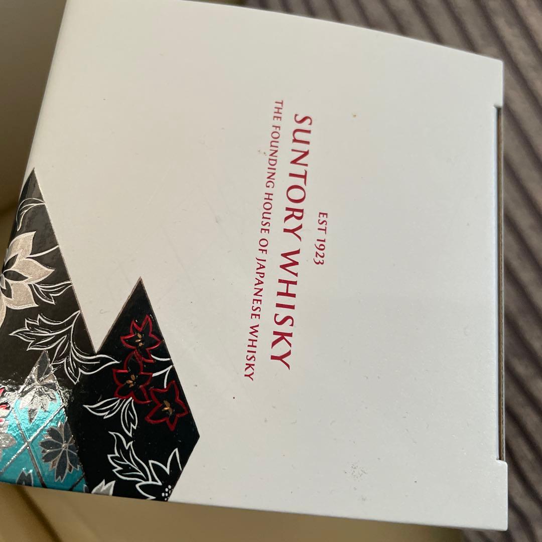 【未開封】サントリー響HIBIKI Blossom Harmony 700ml