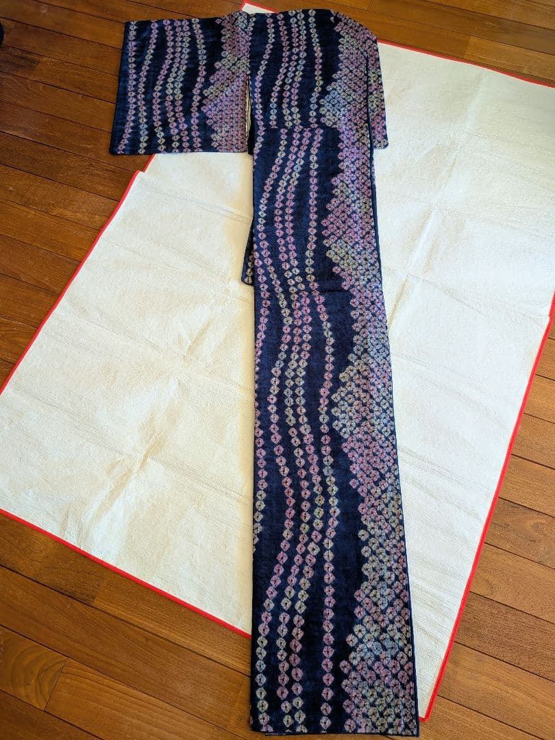 【美品】蜘蛛絞り 紬 よろけ縞 紫 紺などニュアンスカラー 正絹