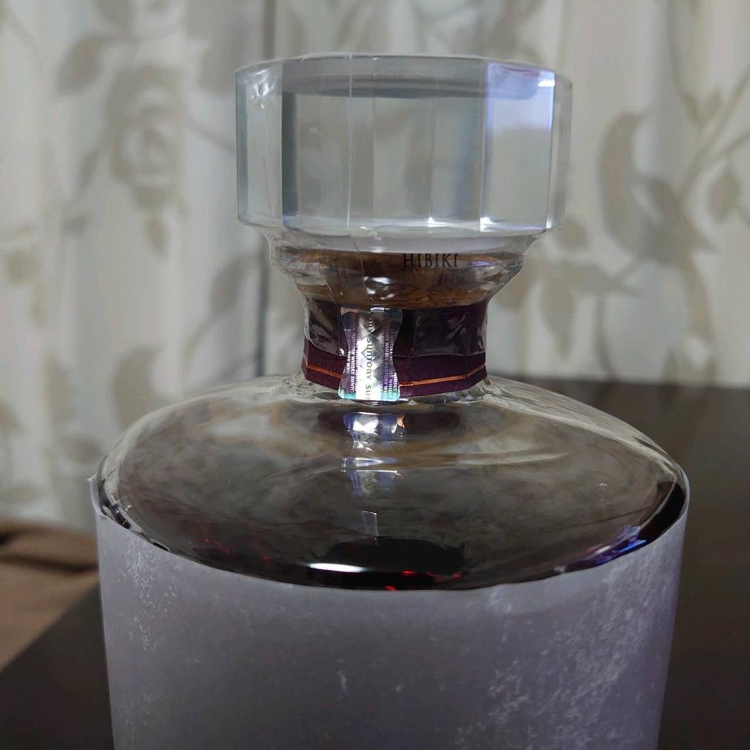 サントリー 響 30年 43度 700ml【箱付】新品　傷なし