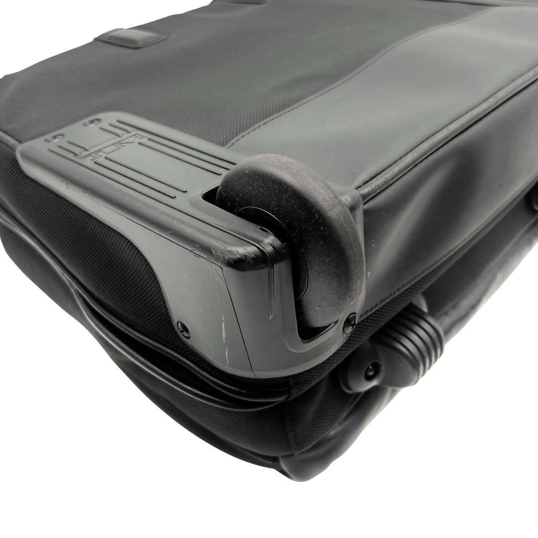 TUMI キャリー ブラック 大容量 メンズ ビジネスバッグ 8833