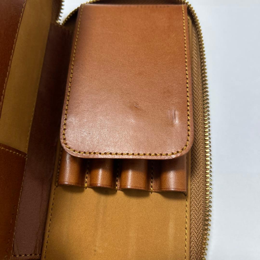 バハギア & クラフト ラウンドジップペンケース (プエブロ革 コニャック)