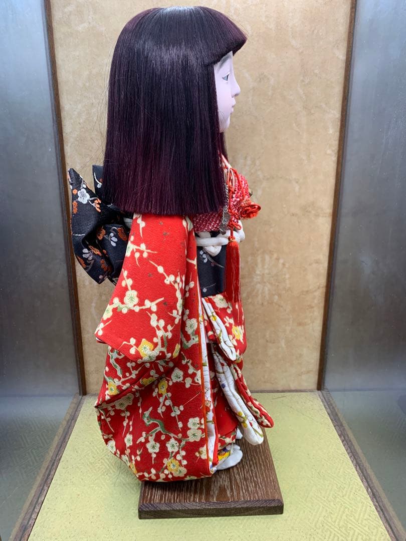 市松人形 赤色の着物 約42cmガラスケース入り約57cm