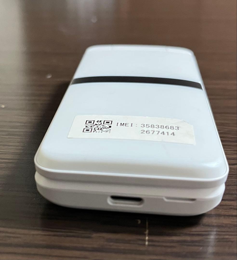 docomo DIGNOケータイ KY-42C　ホワイト　箱あり