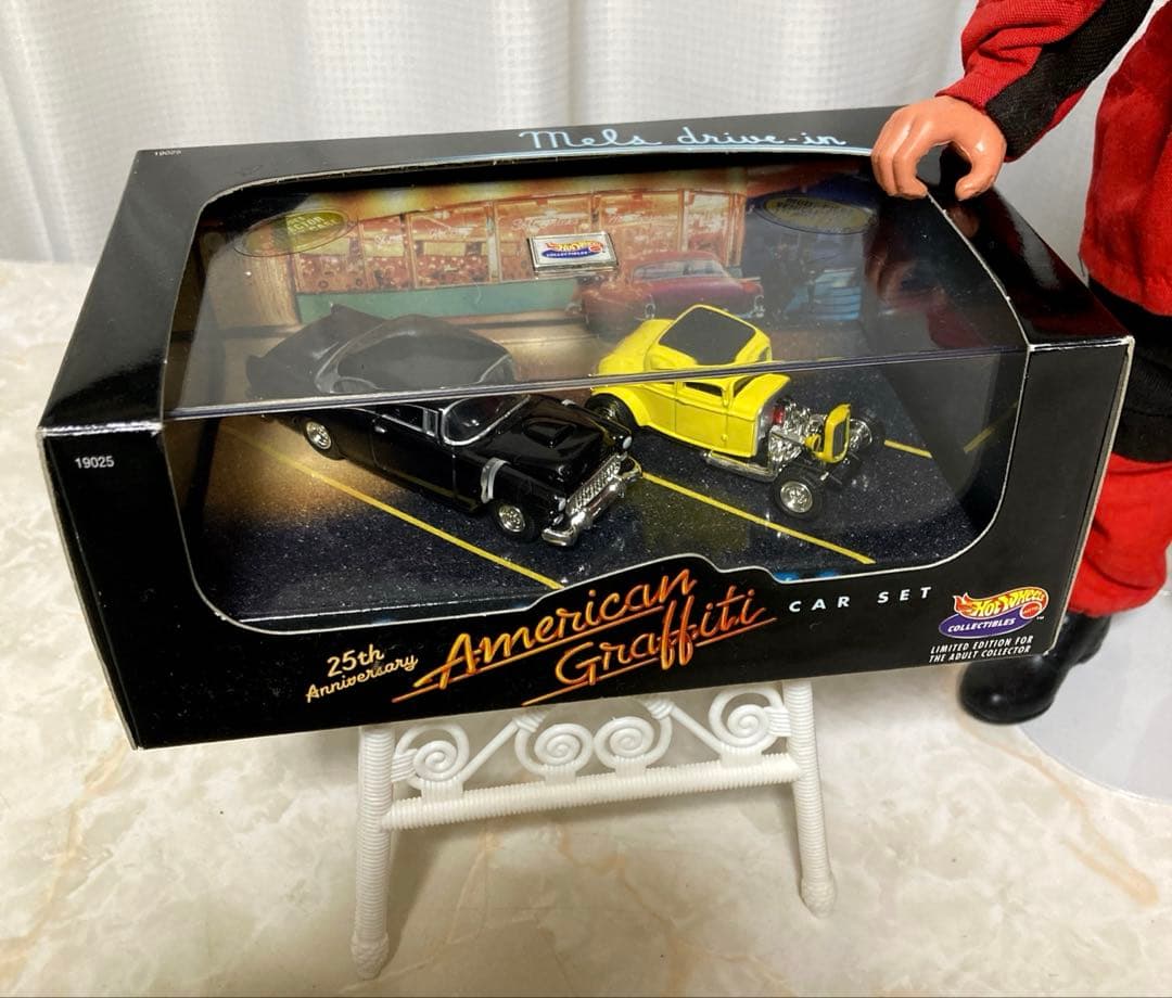 ホットウィール　アメリカングラフィティー　未開封+ ルーカス風カスタムフィギュア