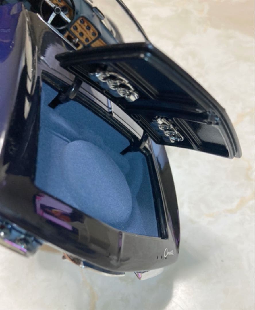 マコシャーク UTmodels 1/18 & おまけの 1/43 2台セット