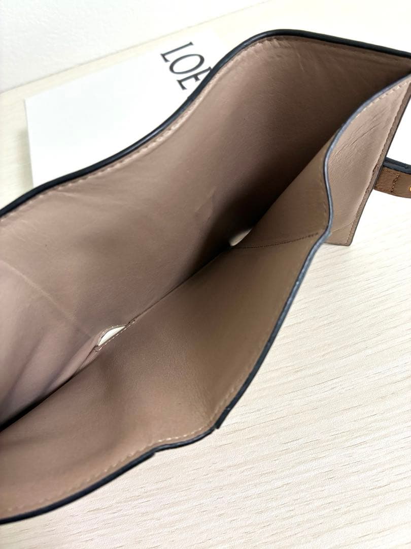 【muckn】LOEWE 三つ折り財布 ブラウン