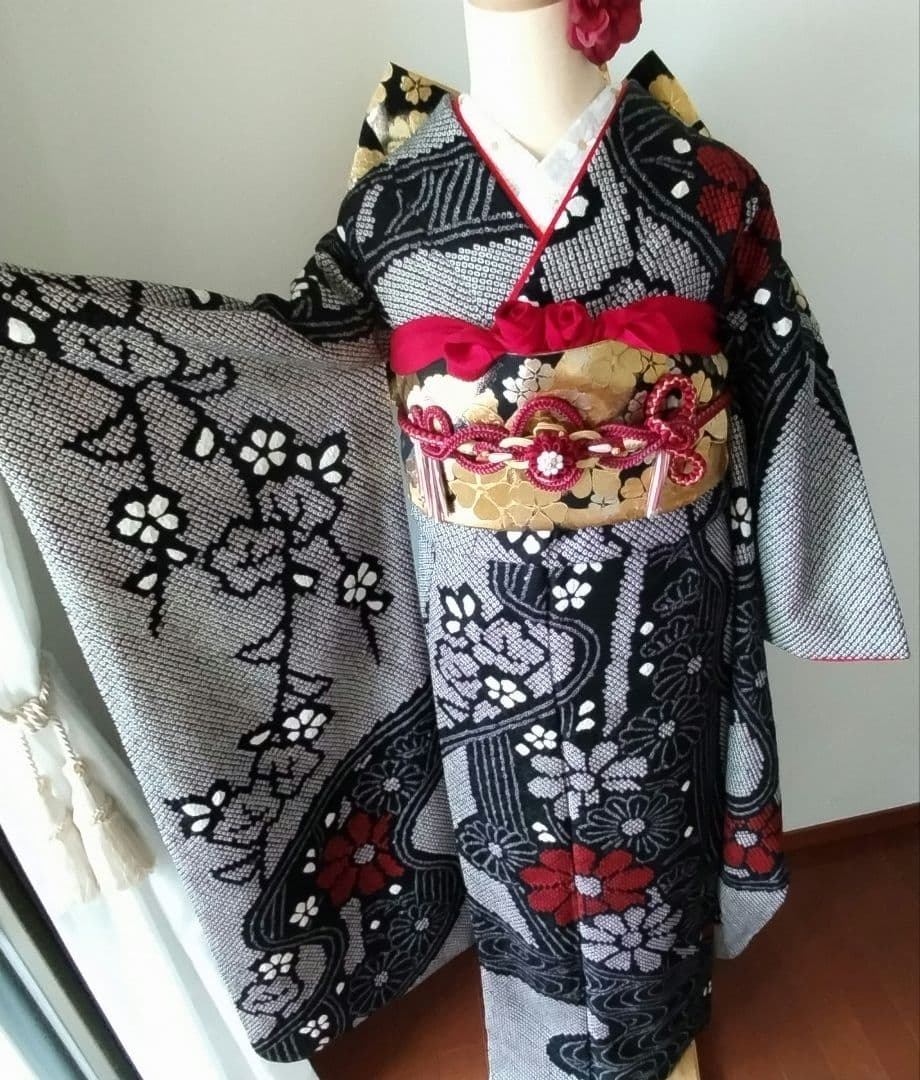 ☆199様　329.黒の総絞り　振袖7点セット　正絹　フルセット　成人式