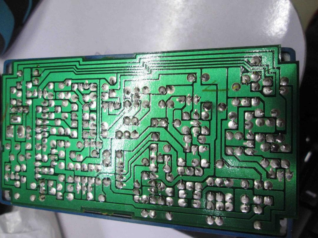 ブルース　ドライバー　２００６年頃からの機種のようです。