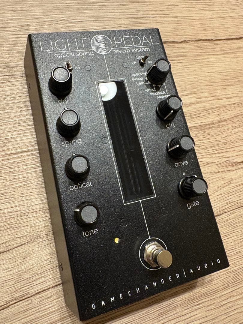 Gamechanger Audio LIGHT PEDAL光学スプリングリバーブ