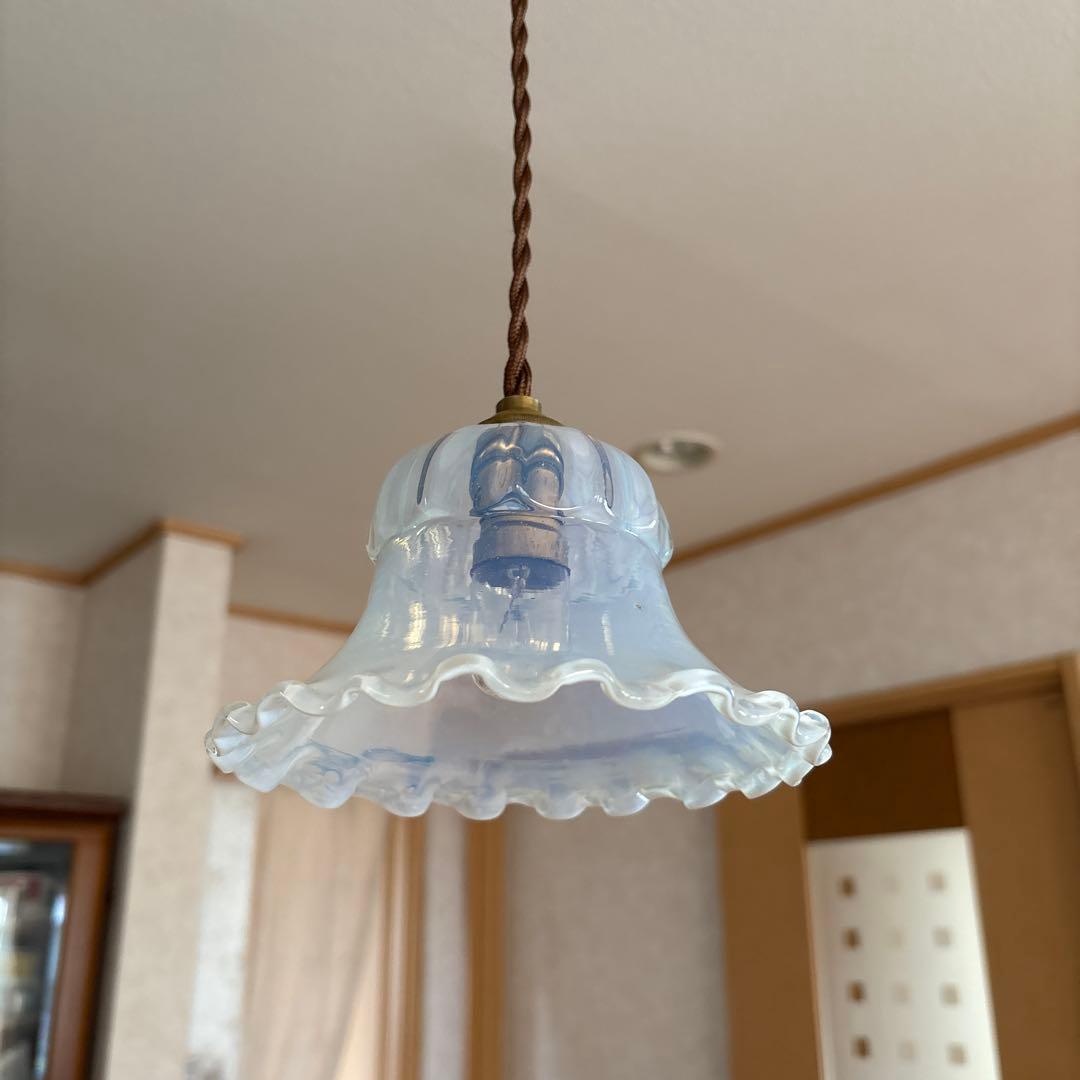 フランスアンティーク　オパールセント　ランプシェード