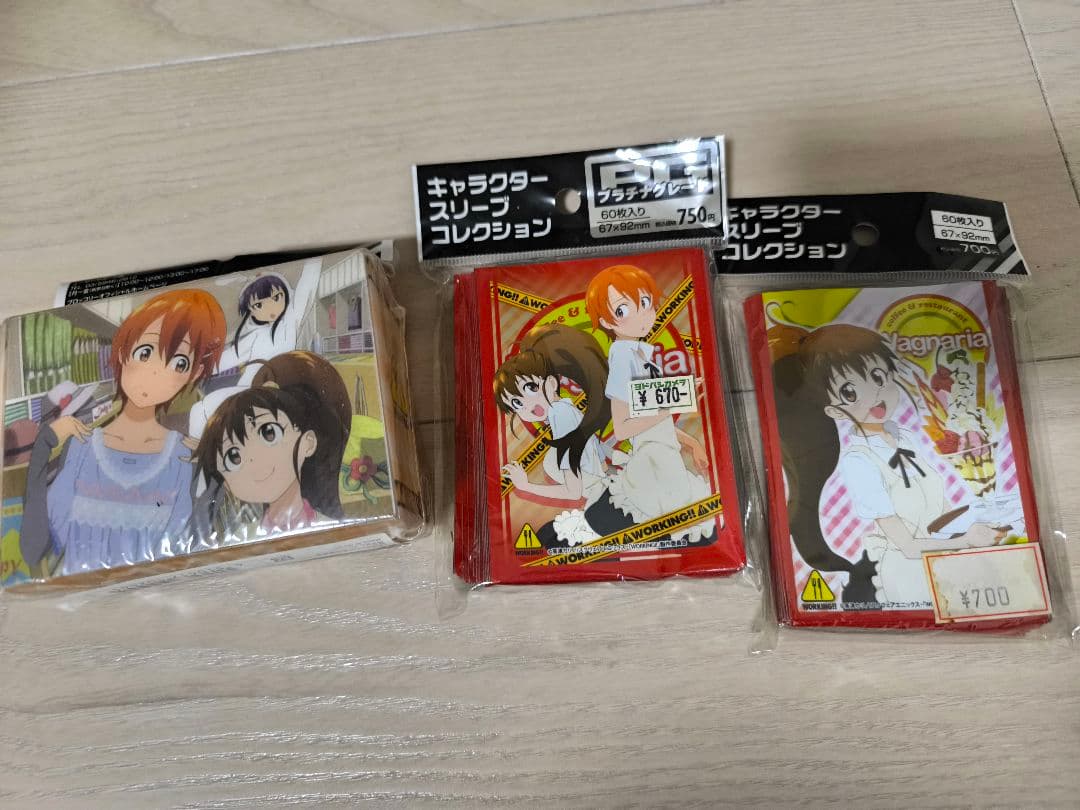 キャラクターカードスリーブ 新品未開封 セット