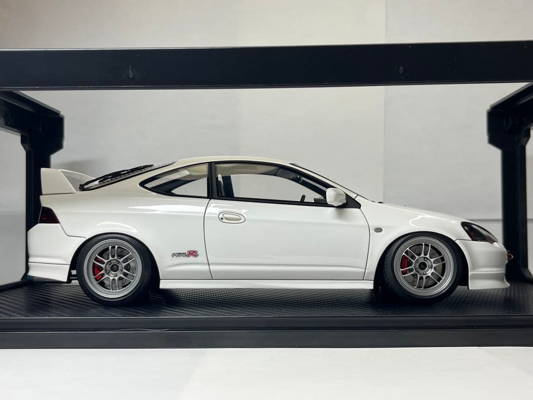 ignition model 1/18 インテグラ DC5 TYPE R
