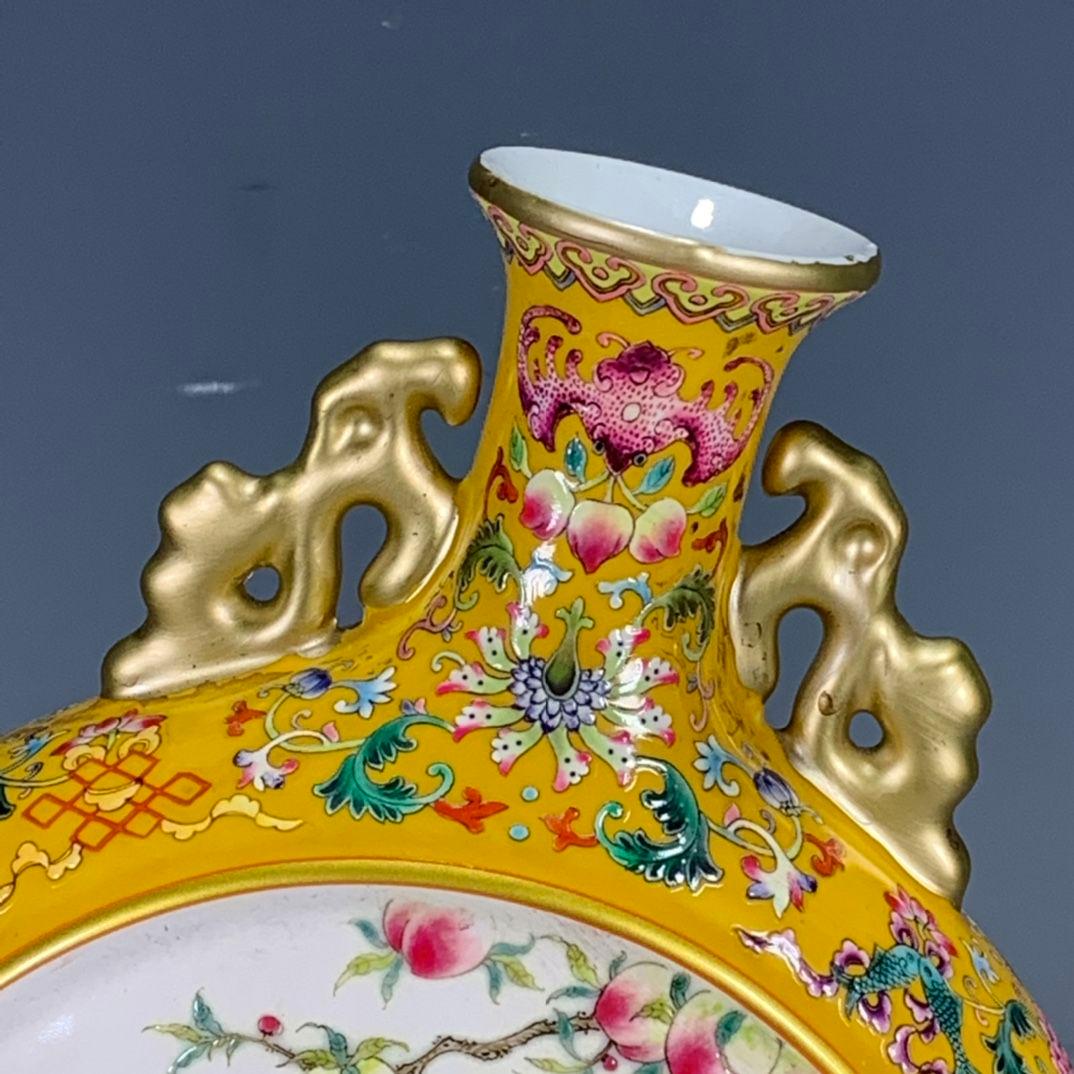 乾隆黄釉蒔絵開窓粉彩鶴抱月甁 花瓶  景徳鎮 陶磁器 装飾品 工芸品美術品 置物