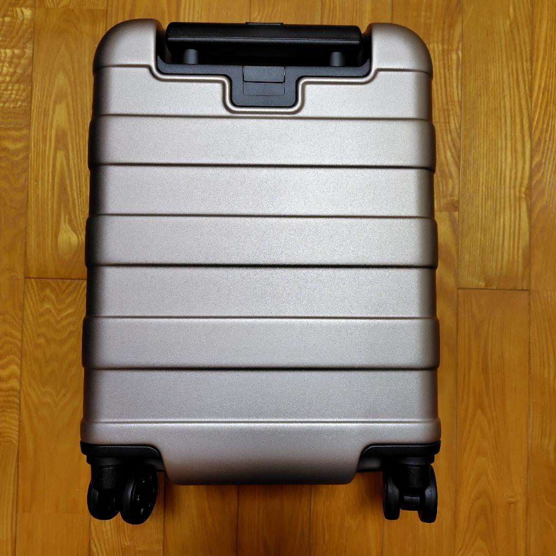 無印良品　ハードキャリーケース　ベージュ　20リットル
