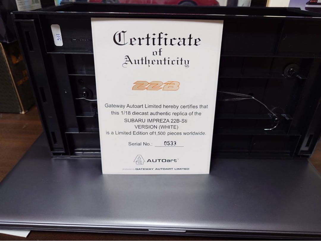 スバル インプレッサ 22B ホワイト 1/18