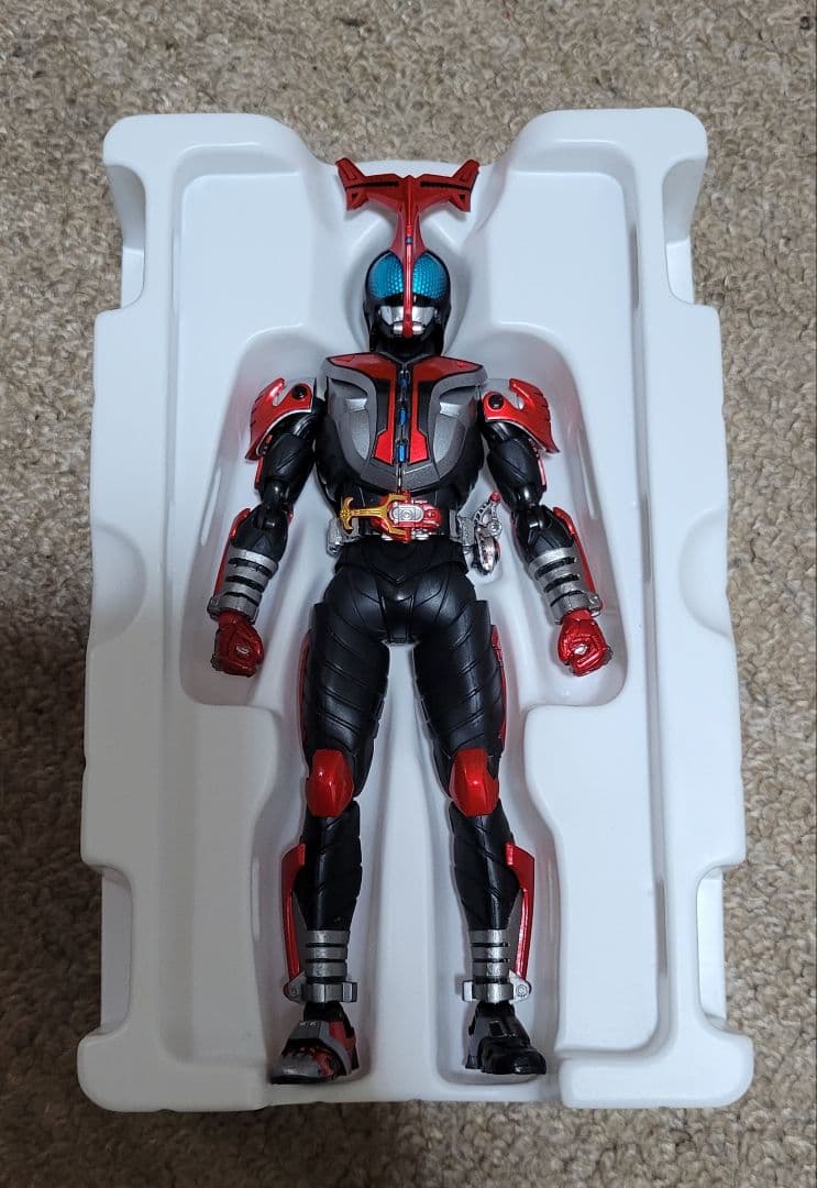 真骨彫製法 仮面ライダー カブト ハイパーフォーム