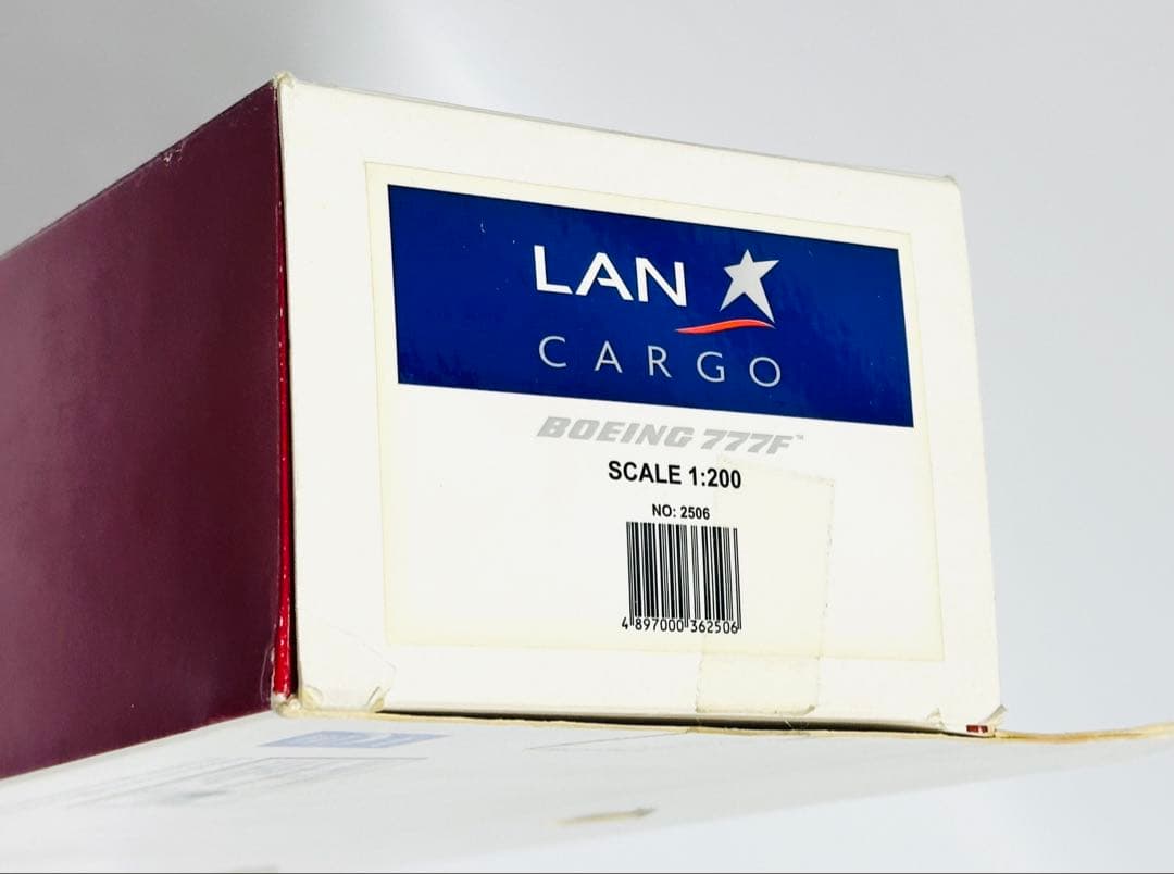 航空機・ヘリコプター hogan wings 1/200 B777-200 LAN CARGO