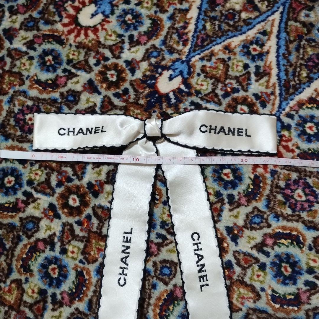 ヴィンテージ　CHANEL サテンリボン ブローチ白