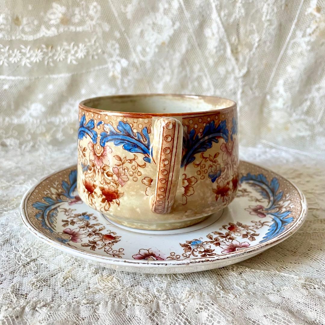 新春アンティーク福袋⑤カップ&ソーサー&タイル2枚&グラス2客&リスのオブジェ