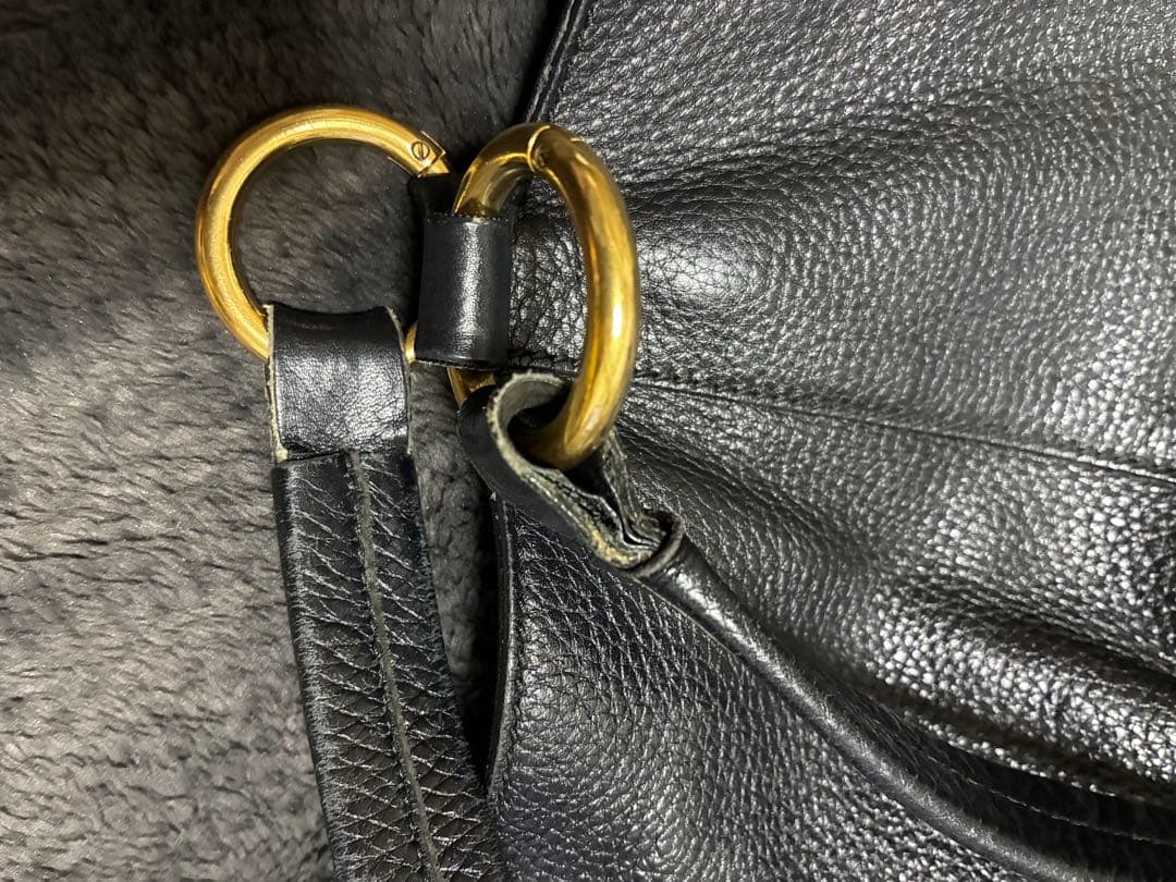 Gucci ブラックレザー ハンドバッグ