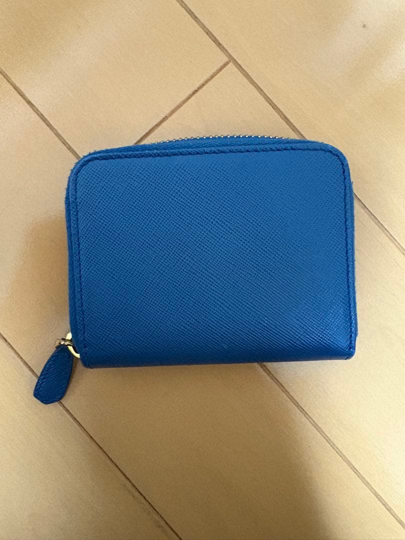 PRADA 財布　青色