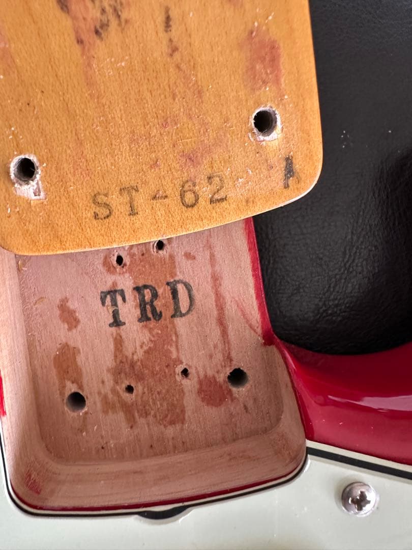 ギター Fender Japan ST62-70TX Torino Red