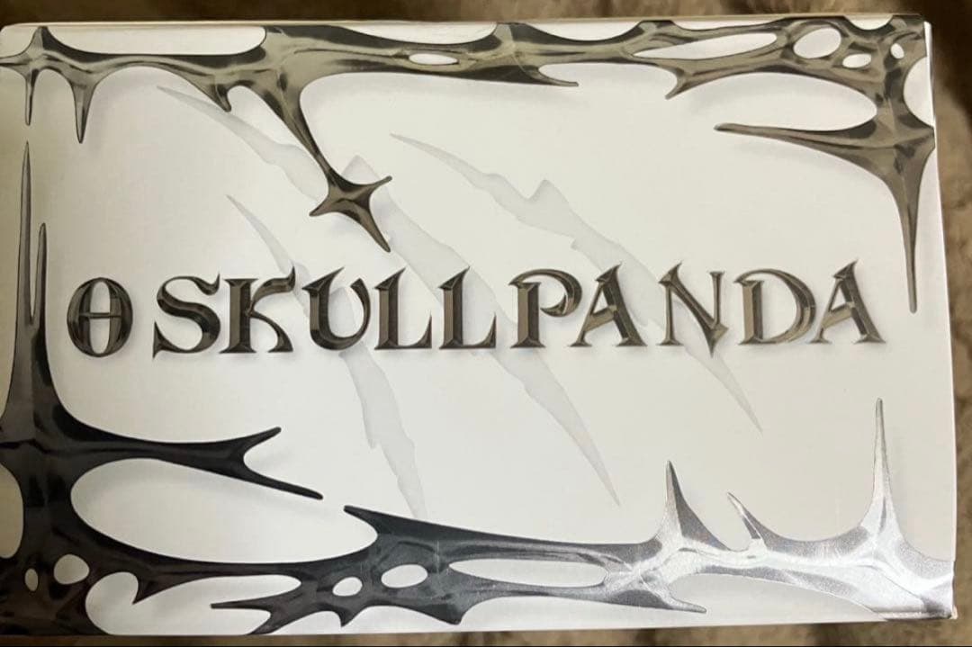 SKULLPANDA × XG ぬいぐるみペンダント（日本限定）
