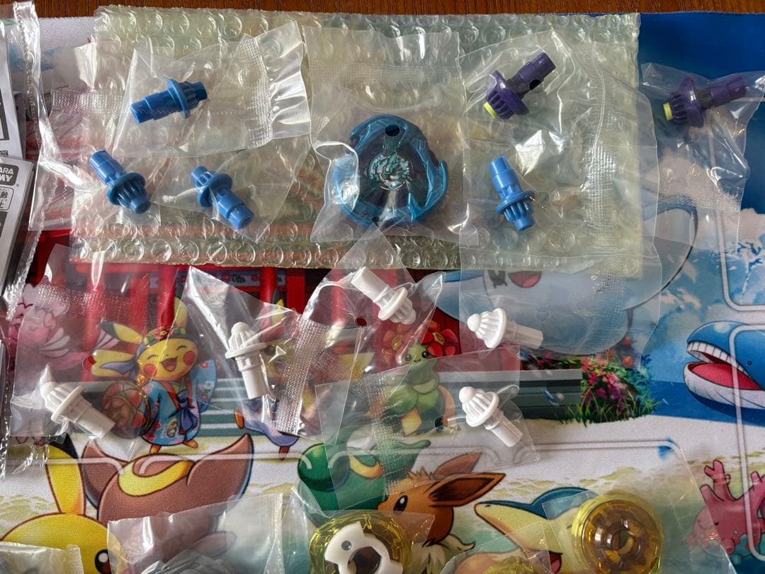 ベイブレードX ブレード、ラチェット、ビット 新品未使用品まとめ売り