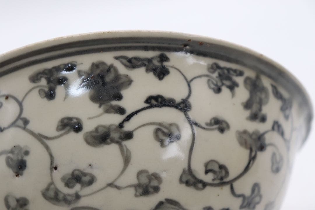 中国　明時代初期　染付　花卉如意紋大碗　アンティーク　送料込み1005