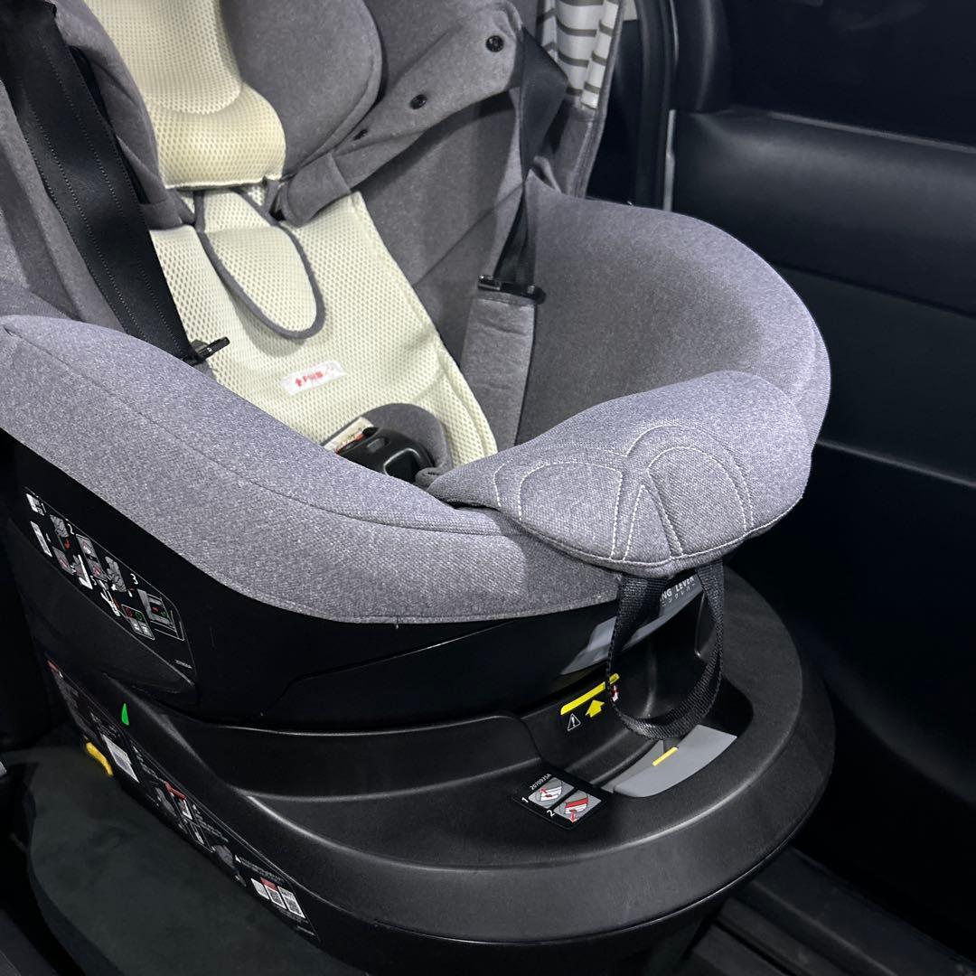 ISOFIX 360 回転エールべべ クルット5i プレミアム　グレーラテ