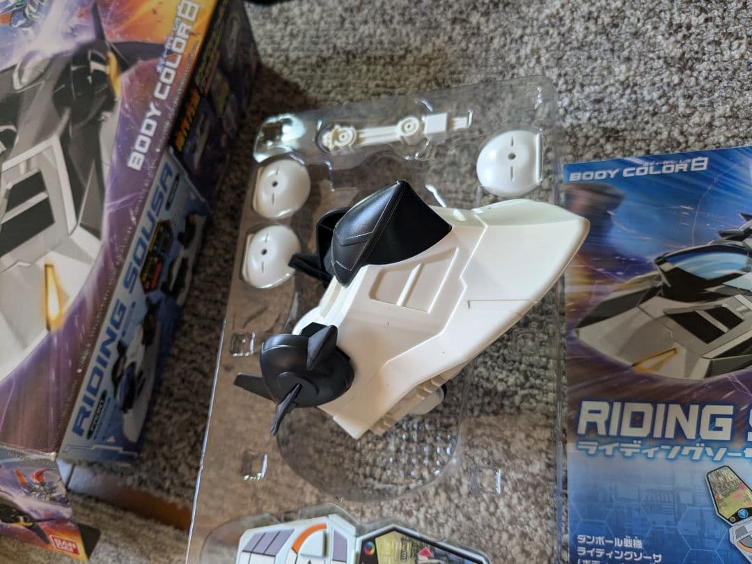 バンダイ ガンプラセット パーフェクトグレード ザクIIなど