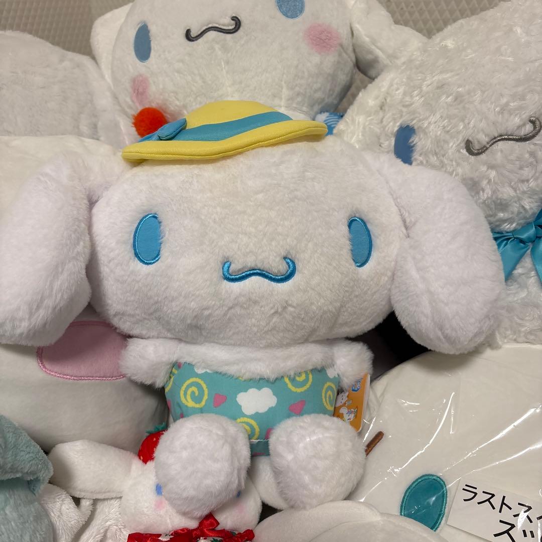 160サイズぱんぱん　大量　シナモンロール　ぬいぐるみ　グッズ　まとめ売り