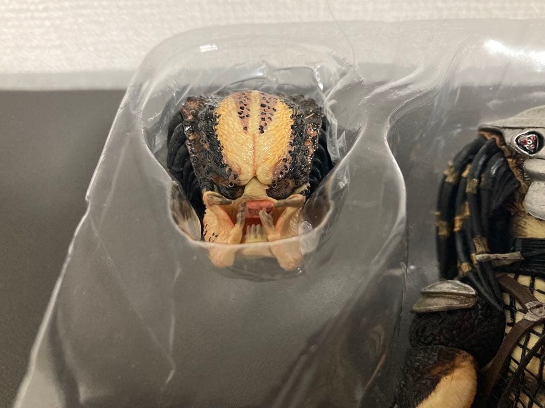 ネカ　NECA ジャングルハンター　プレデター