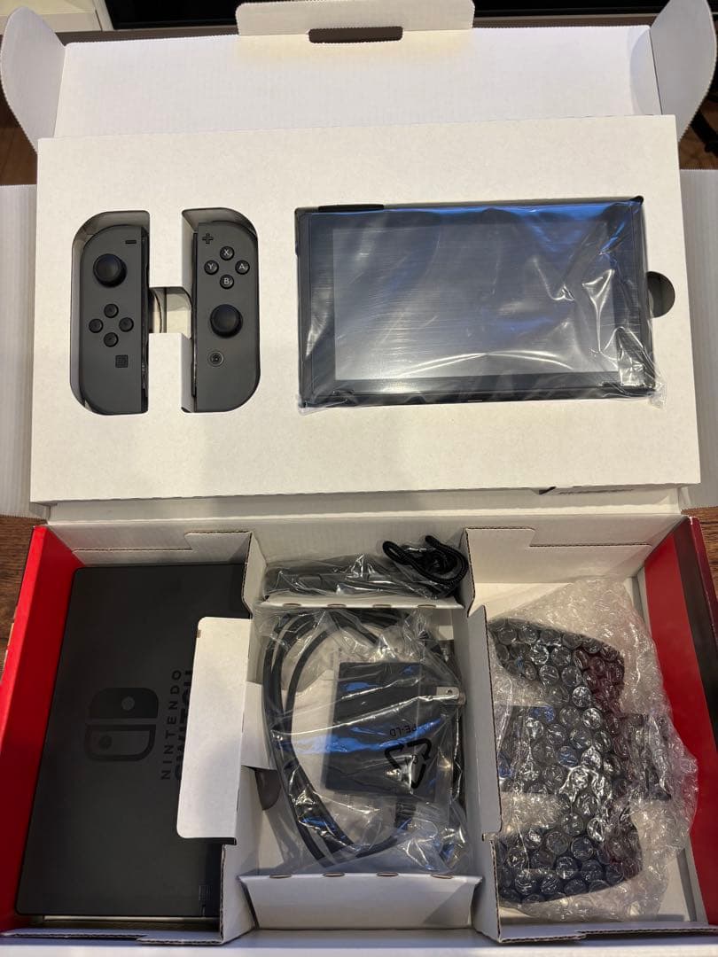 Nintendo Switch 本体 グレー・Joy-Con黒・黒