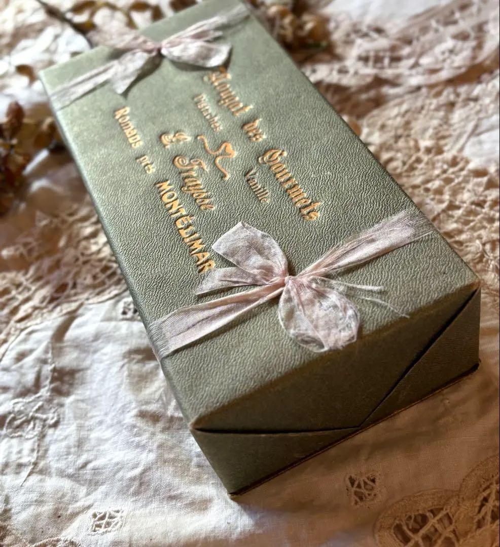 フランス　アンティーク　お菓子箱　プレゼンテーションボックス