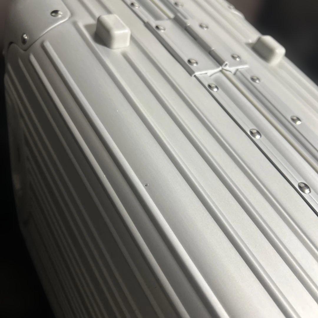 【新品未使用品】非売品メルセデスベンツ　アルミスーツケース　キャリーケース32L