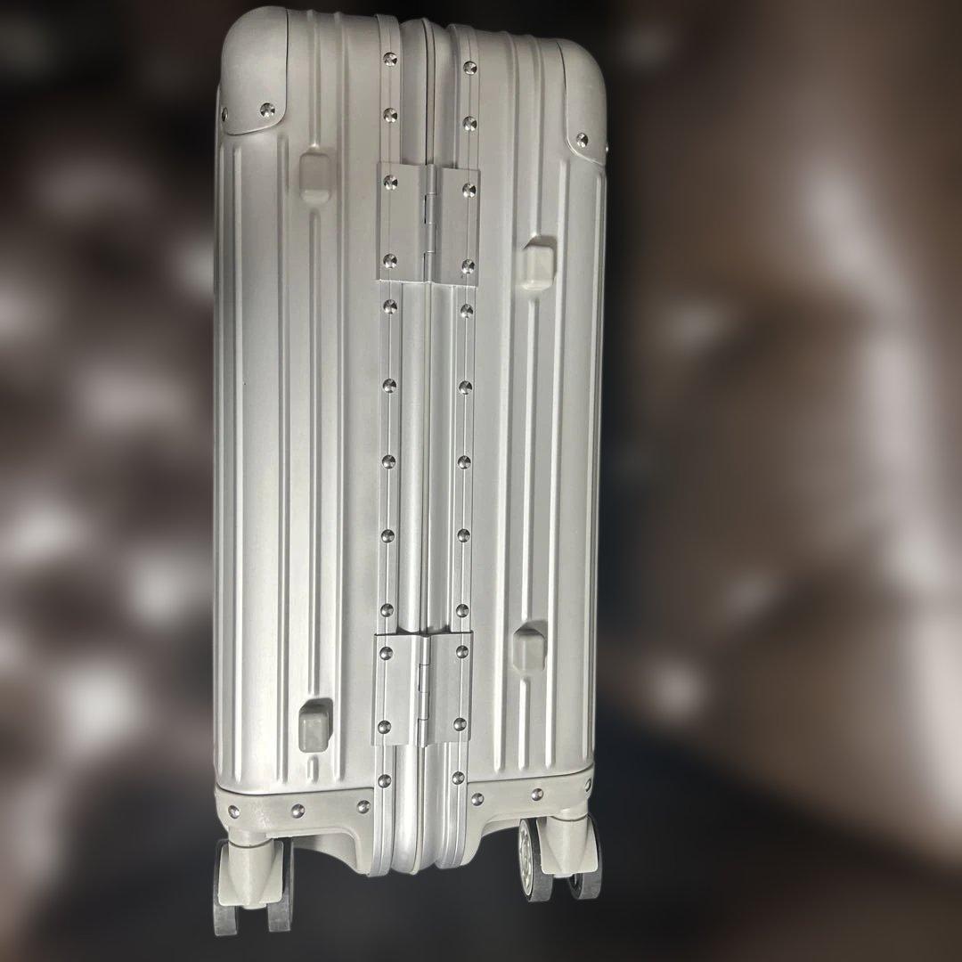 【新品未使用品】非売品メルセデスベンツ　アルミスーツケース　キャリーケース32L