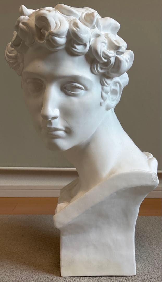 ジュリアーノ・メジチ胸像