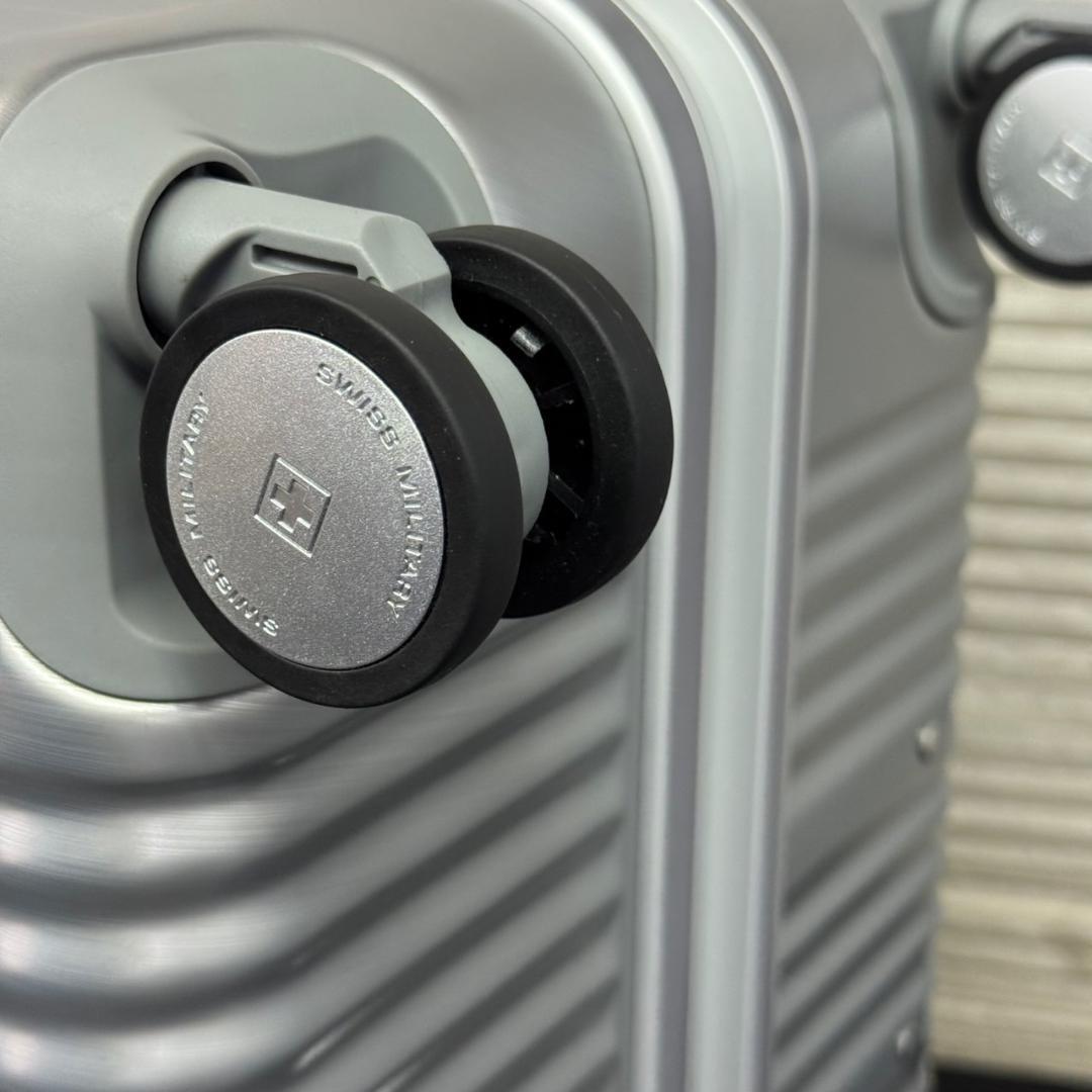 ☆☆スイスミリタリー　キャリーバッグ　SM-I828　105L　64144